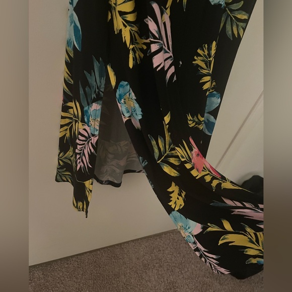 Floral Maxi Dress - Picture 7 of 7